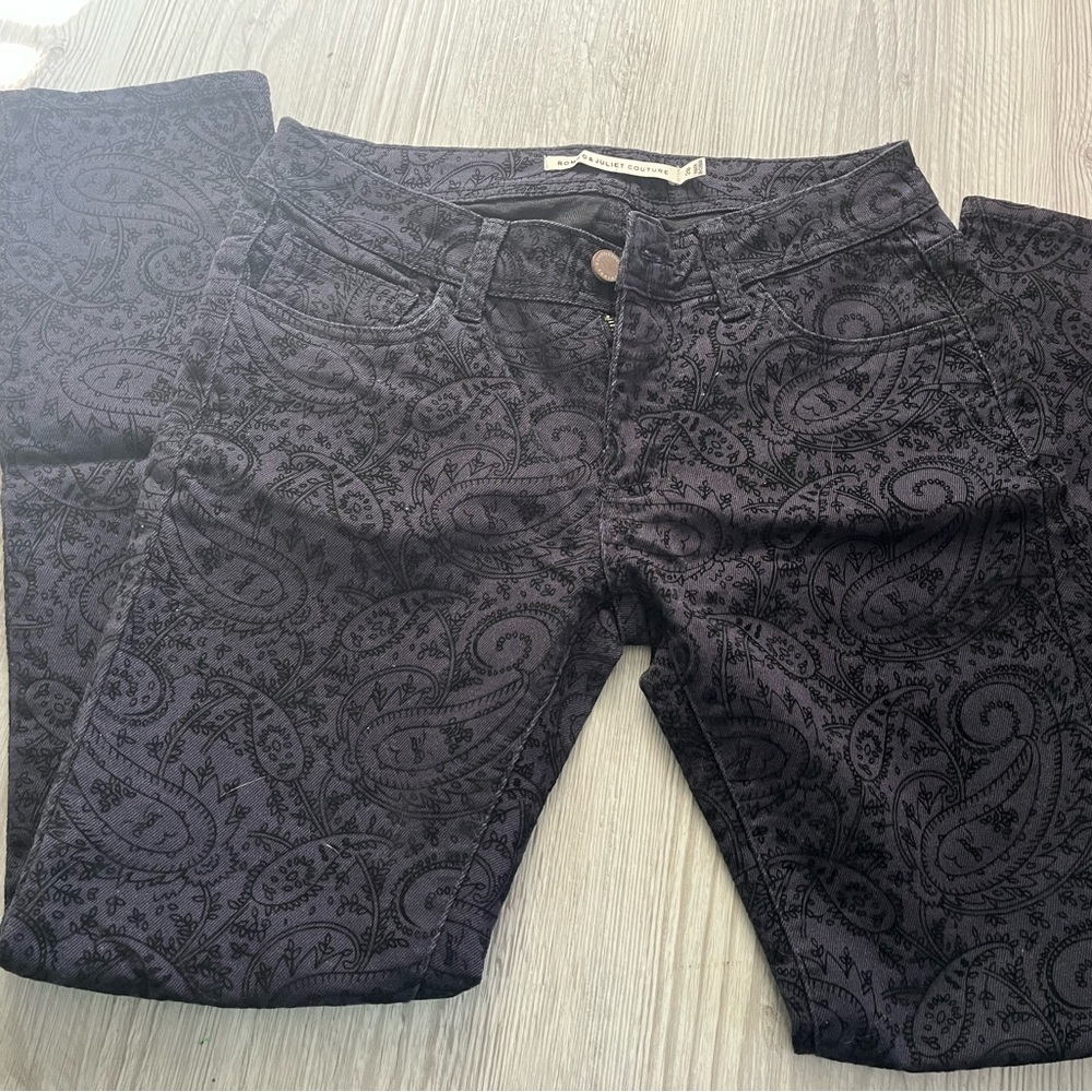 Romeo & Juliet Couture Dark Patterned Jeans